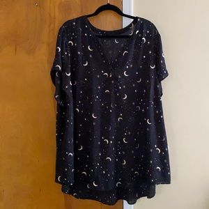 BLACK COSMOS GEORGETTE HI-LO BLOUSE